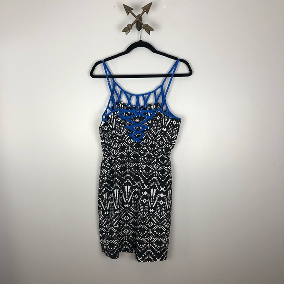 Aztec Print Black Dress with Cage detail - Picture 3 of 6